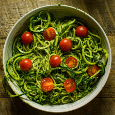 Pesto Zucchini Noodles with Cherry Tomatoes (1)